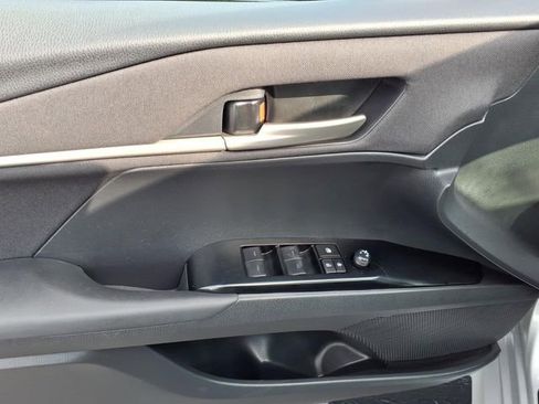 Certified 2025 Toyota Camry LE FWD image 9