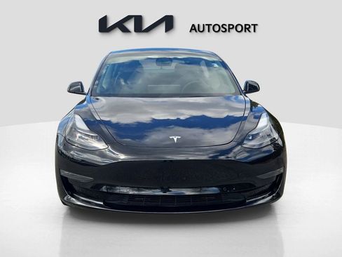 Used 2022 Tesla Model 3 Performance image 2