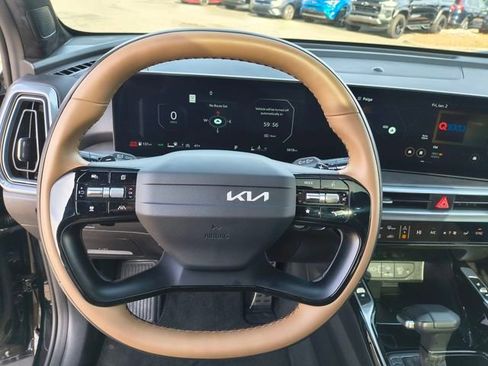 Certified 2026 Kia Sorento SX Prestige w/ Olive Brown Leather Package image 24