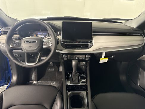 New 2026 Jeep Compass Limited image 12