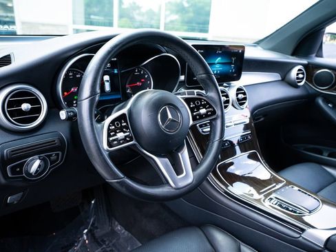 Used 2021 Mercedes-Benz GLC 300 4MATIC w/ Premium Package image 29