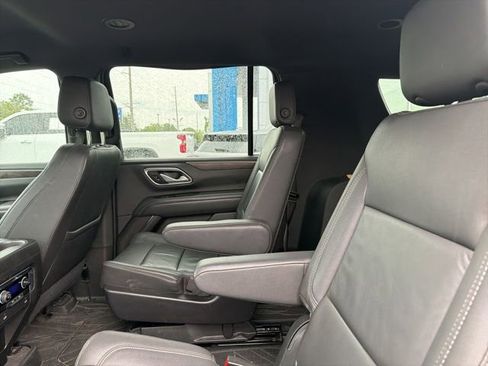 Used 2021 Chevrolet Suburban Z71 AWD/4WD image 8