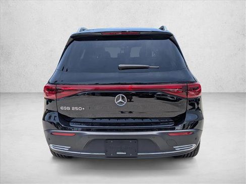 Used 2024 Mercedes-Benz EQB 250+ image 7