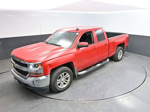 Used 2017 Chevrolet Silverado 1500 LT w/ All Star Edition image 33