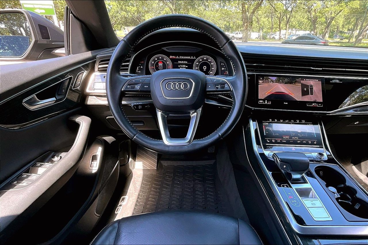 Used 2019 Audi Q8 Prestige w/ Adaptive Chassis Package AWD/4WD image 8