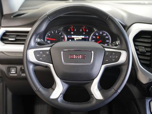 Used 2023 GMC Acadia SLT image 12