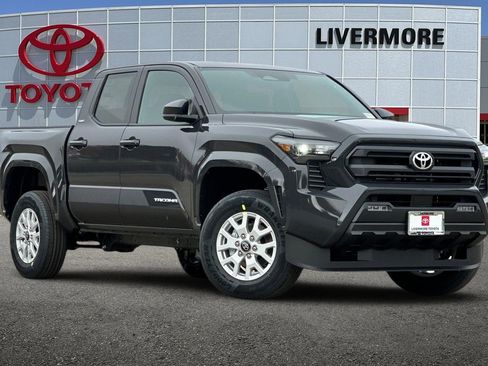 New 2026 Toyota Tacoma SR5 image 2