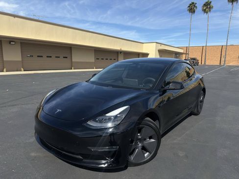 Used 2021 Tesla Model 3 Long Range AWD/4WD image 3