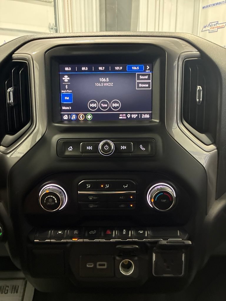 Used 2022 Chevrolet Silverado 1500 Custom RWD image 24
