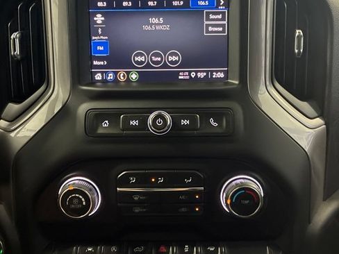 Used 2022 Chevrolet Silverado 1500 Custom RWD image 24