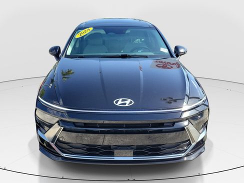 Used 2024 Hyundai Sonata SEL w/ Convenience Package FWD image 2