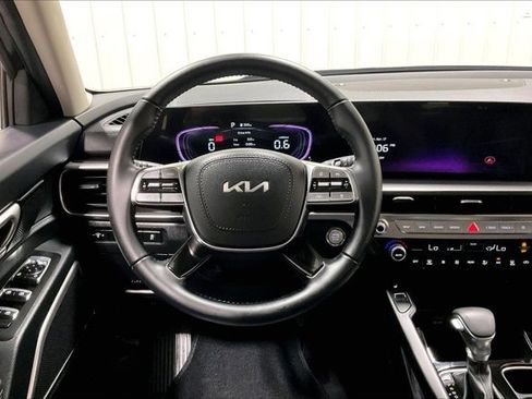 Used 2025 Kia Telluride S image 5