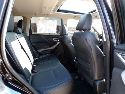 Used 2024 Subaru Forester Limited image 20