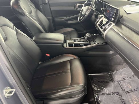 Used 2021 Kia Sorento S FWD image 16