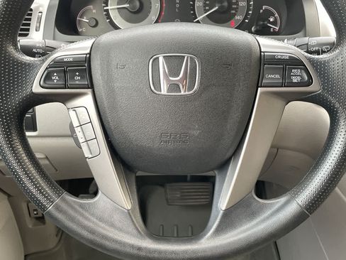 Used 2016 Honda Odyssey SE image 10