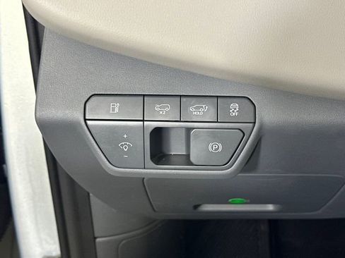 Used 2024 Kia EV9 Wind image 19