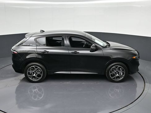 Used 2025 Alfa Romeo Tonale AWD/4WD image 26