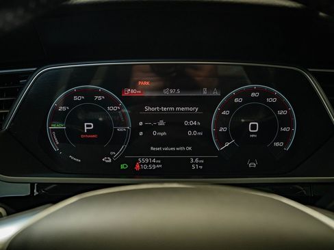 Used 2021 Audi e-tron Premium w/ Convenience Plus Package image 30