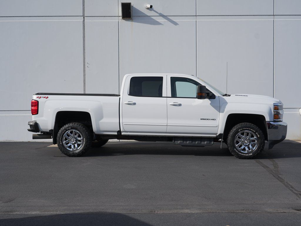Used 2018 Chevrolet Silverado 2500 LT AWD/4WD image 2