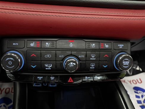 Used 2022 Dodge Durango R/T w/ Tow 'N Go Group image 17