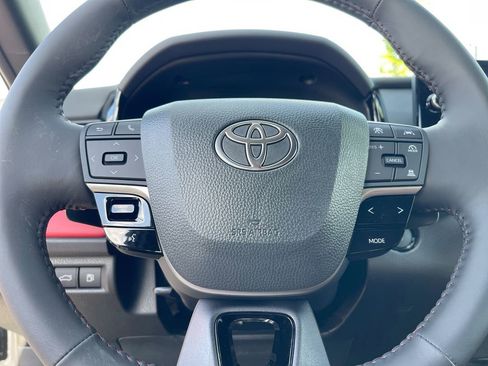 Used 2026 Toyota Camry XSE FWD image 7
