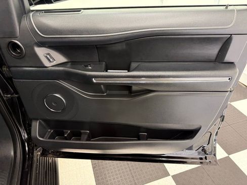 Used 2024 Ford Expedition XLT image 25