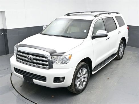 Used 2017 Toyota Sequoia Limited image 43