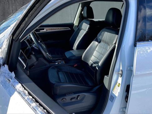 Used 2018 Volkswagen Atlas SEL Premium image 20