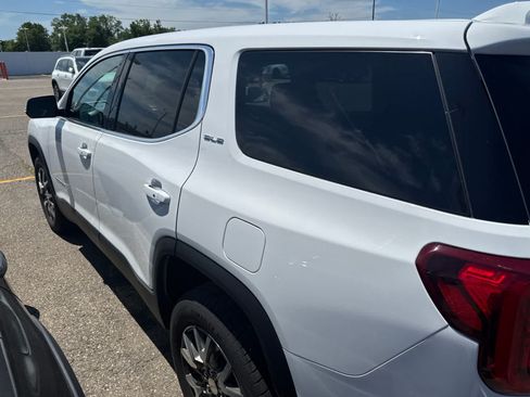 Used 2021 GMC Acadia SLE w/ LPO, Floor Liner Package AWD/4WD image 21