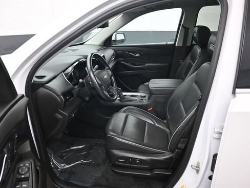 Used 2021 Chevrolet Traverse High Country w/ LPO, Floor Liner Package AWD/4WD image 9
