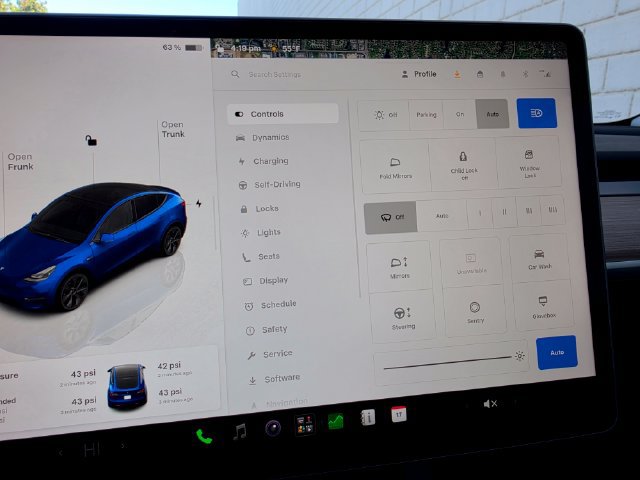 Used 2025 Tesla Model Y Long Range AWD/4WD image 40