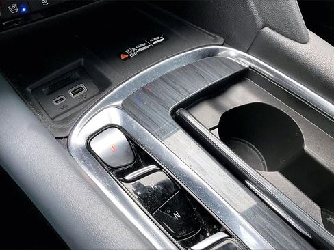 Used 2023 Buick Enclave Premium w/ Experience Buick Package image 19