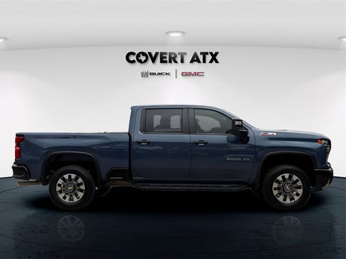 Used 2025 Chevrolet Silverado 2500 Custom w/ Custom Convenience Package image 8