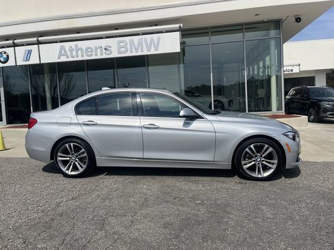 Used 2017 BMW 330i Sedan image 9
