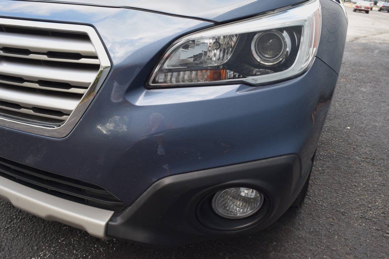 Used 2017 Subaru Outback 3.6R Limited AWD/4WD image 15
