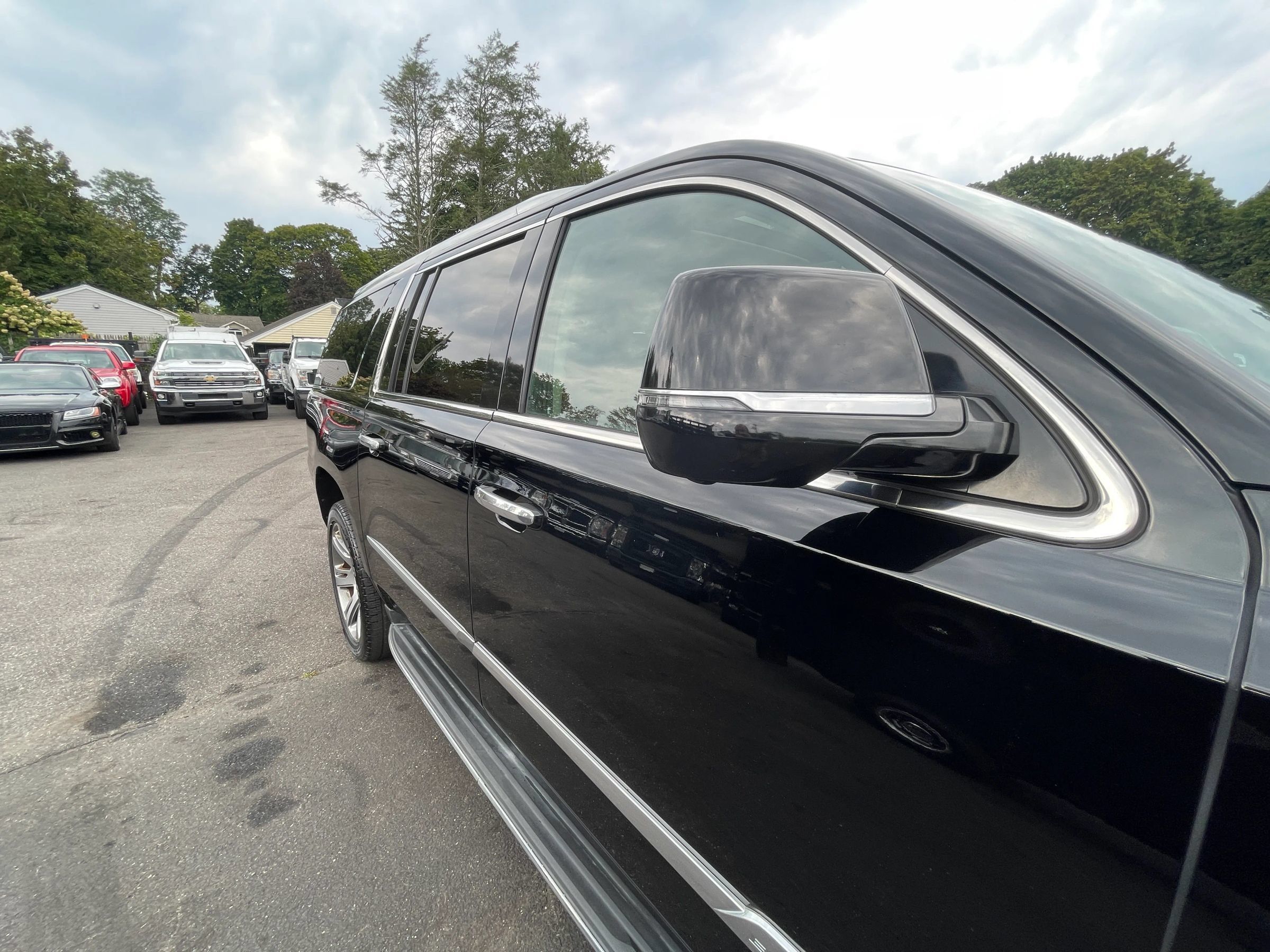 Used 2015 Cadillac Escalade ESV Luxury AWD/4WD image 36