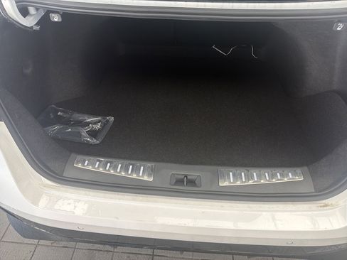 New 2026 Nissan Sentra SR w/ SR Premium Package FWD image 11