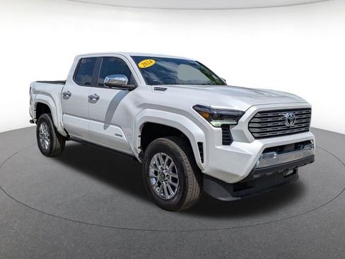 Used 2024 Toyota Tacoma Limited AWD/4WD image 9