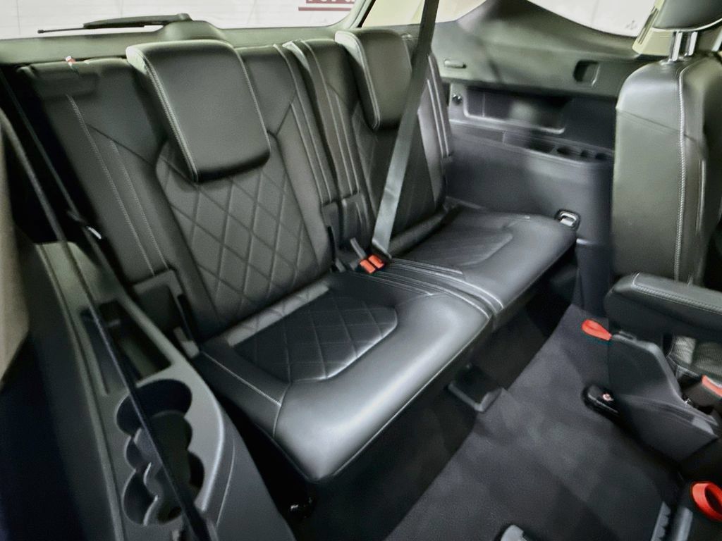 Used 2024 Volkswagen Atlas SEL Premium R-Line AWD/4WD image 30
