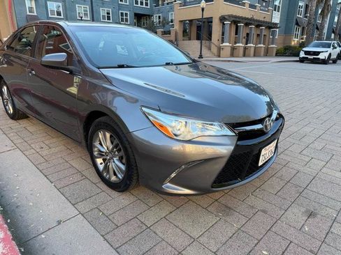 Used 2016 Toyota Camry SE FWD image 27