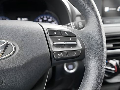 Certified 2023 Hyundai Kona SEL AWD/4WD image 24