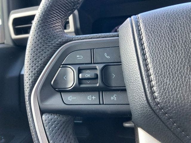 Used 2024 Toyota Tacoma TRD Off-Road AWD/4WD image 13