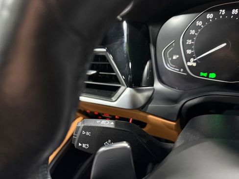 Used 2022 BMW 330e xDrive image 35