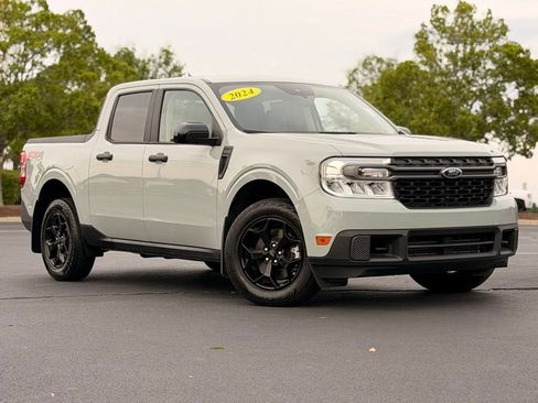 Used 2024 Ford Maverick XLT w/ XLT Luxury Package AWD/4WD image 2