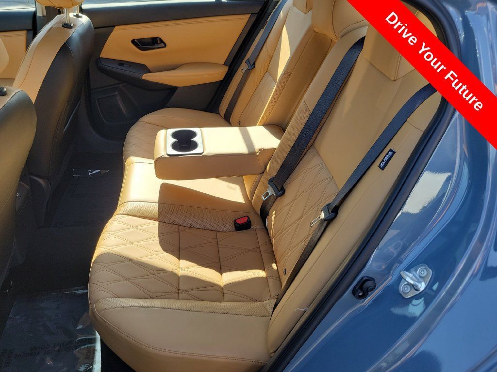 Used 2025 Nissan Sentra SV w/ SV Premium Package FWD image 28