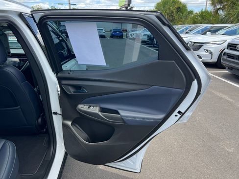 Used 2022 Chevrolet Bolt EUV Premier w/ Super Cruise Package FWD image 46