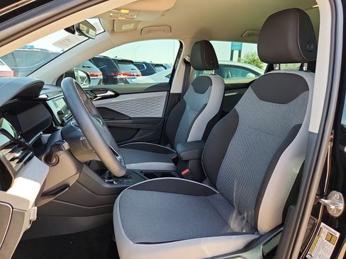 Certified 2023 Volkswagen Taos S FWD image 12