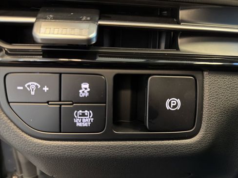 New 2026 Kia Sportage LX image 16