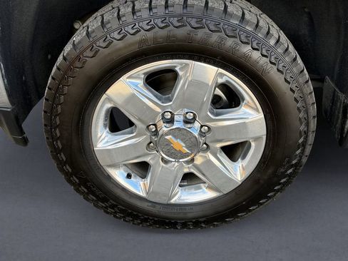 Used 2021 Chevrolet Silverado 3500 LTZ w/ LTZ Premium Package AWD/4WD image 9