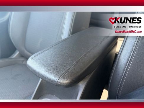 Used 2025 Buick Encore GX Preferred AWD/4WD image 19